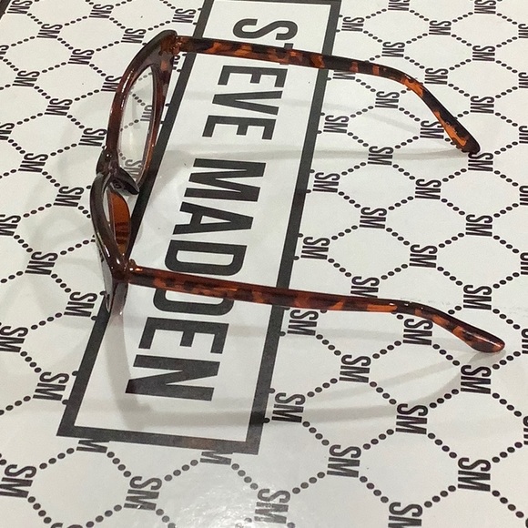 Faux Tortoise Shell Clear Lens Sunglasses - Picture 5 of 7